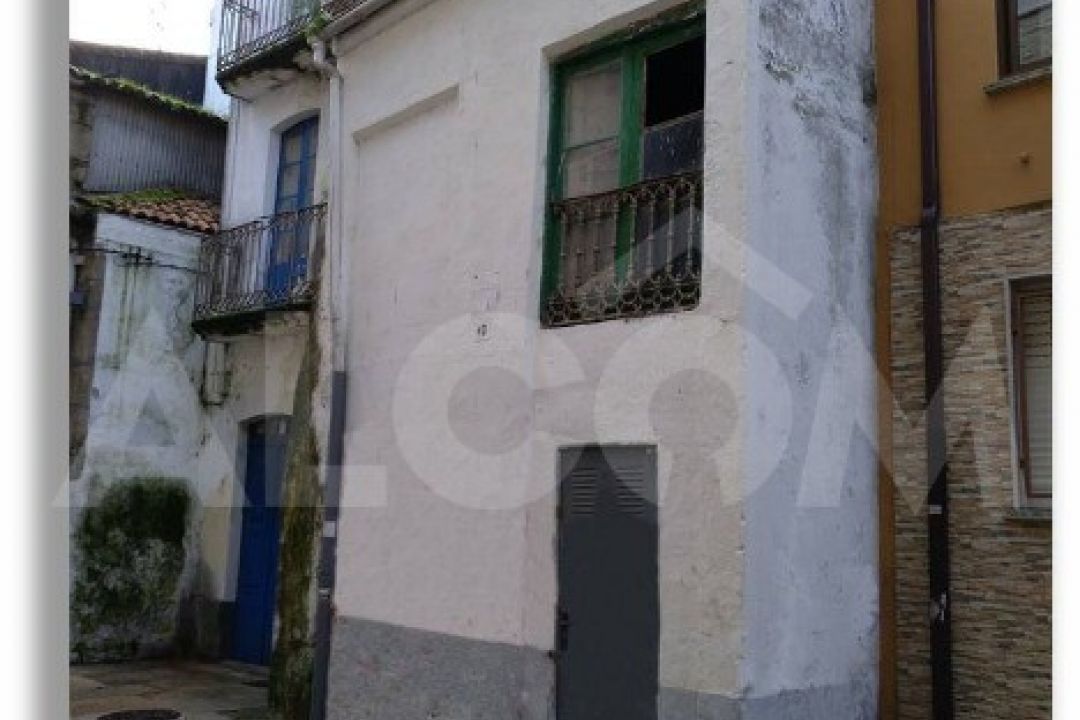 Casa / Chalet En Venta En Centro, Vilagarcía De Arousa (Pontevedra) - Ref: 3737 - 1/5